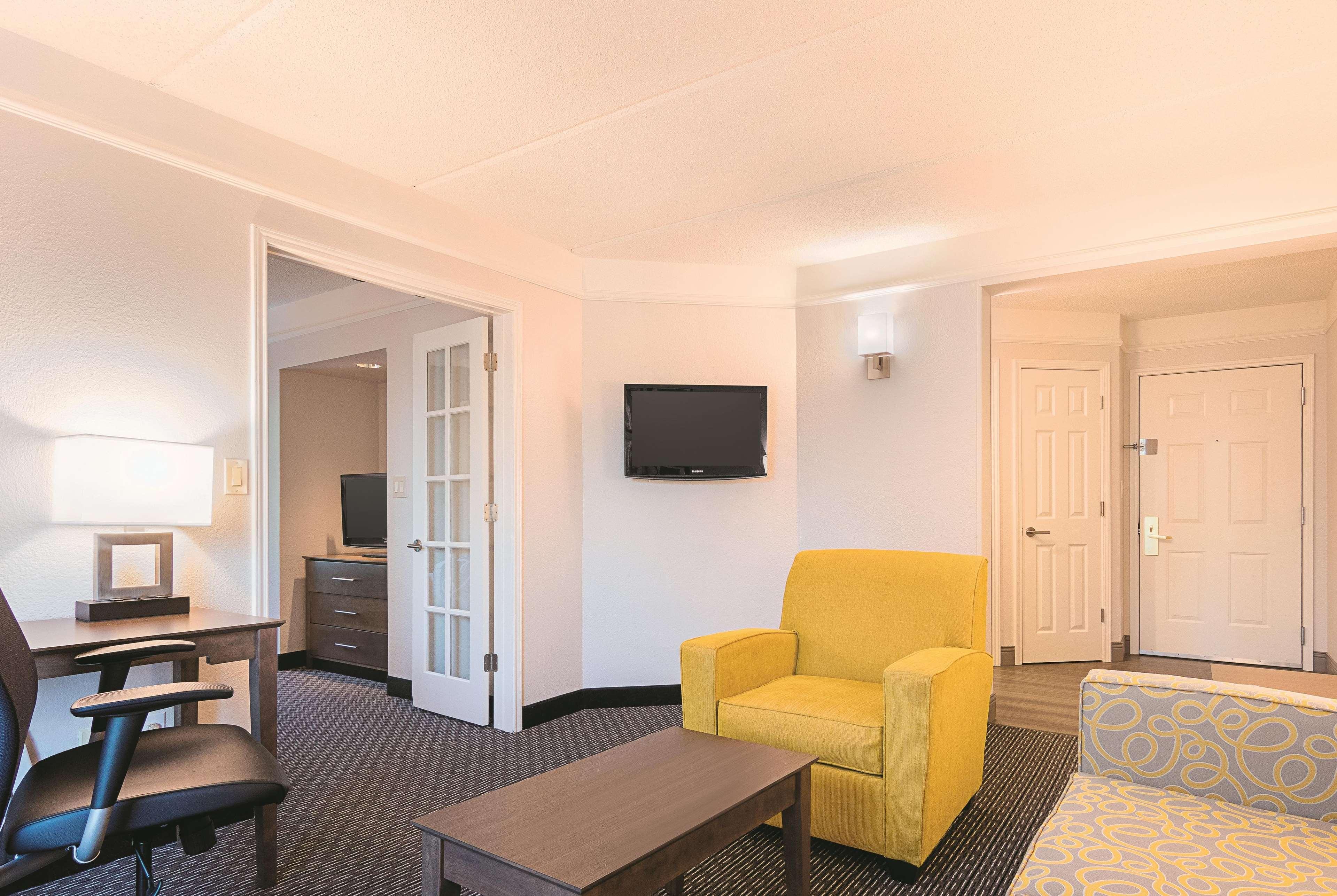 מלון La Quinta By Wyndham Atlanta קוניירס מראה חיצוני תמונה