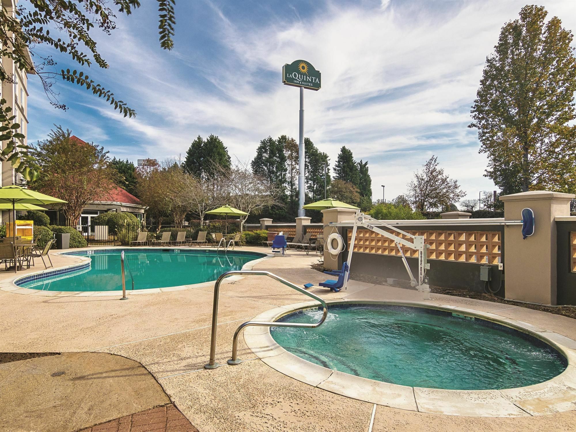 מלון La Quinta By Wyndham Atlanta קוניירס מראה חיצוני תמונה